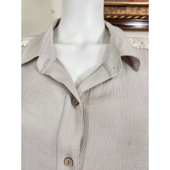 I.N. Studio Women's Top Blouse Size 1X Button Front Roll-Tab Sleeves Sand (24) - Picture 2 of 12